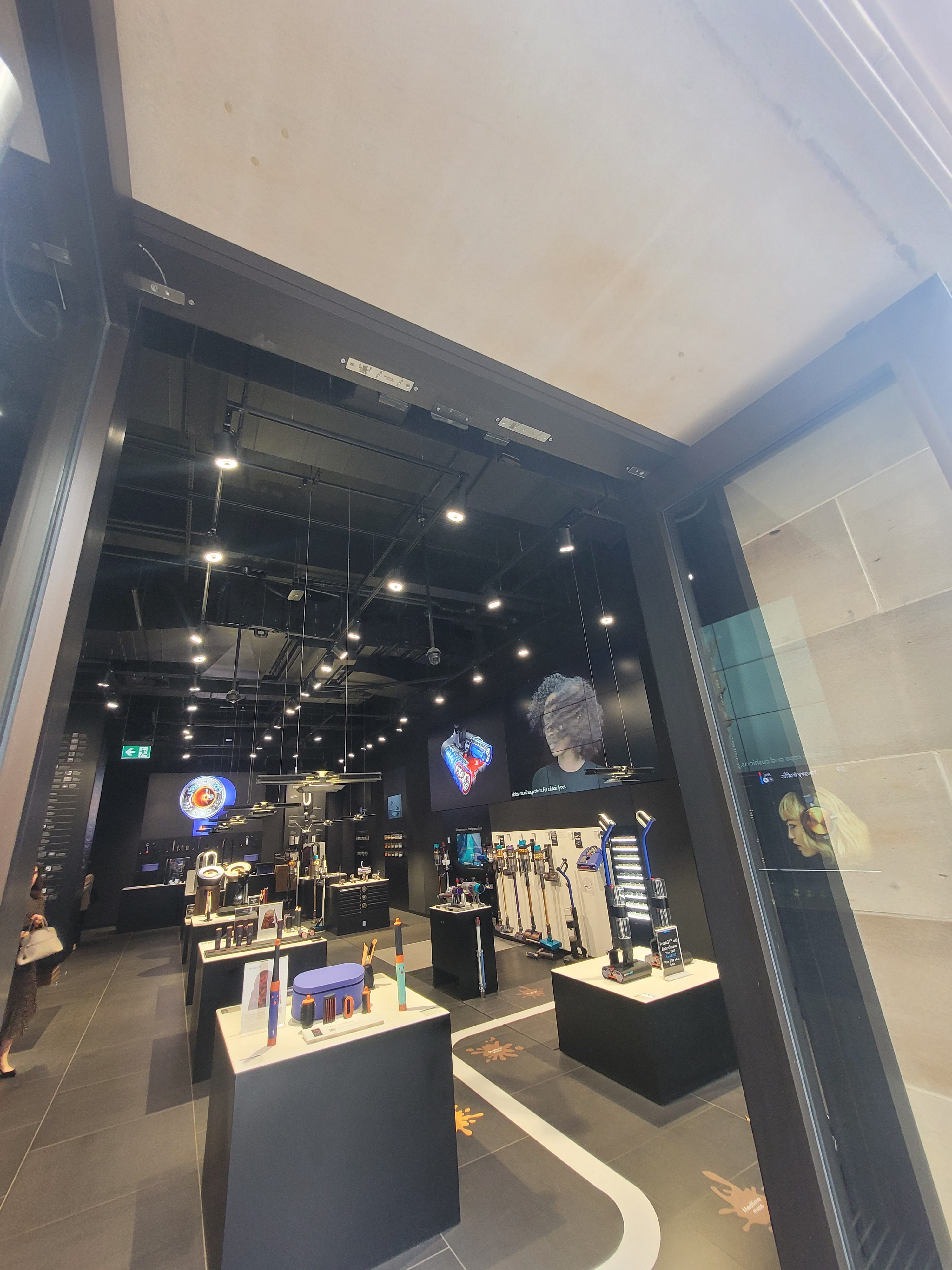 Nice clean install into the door header of this retail stores premises